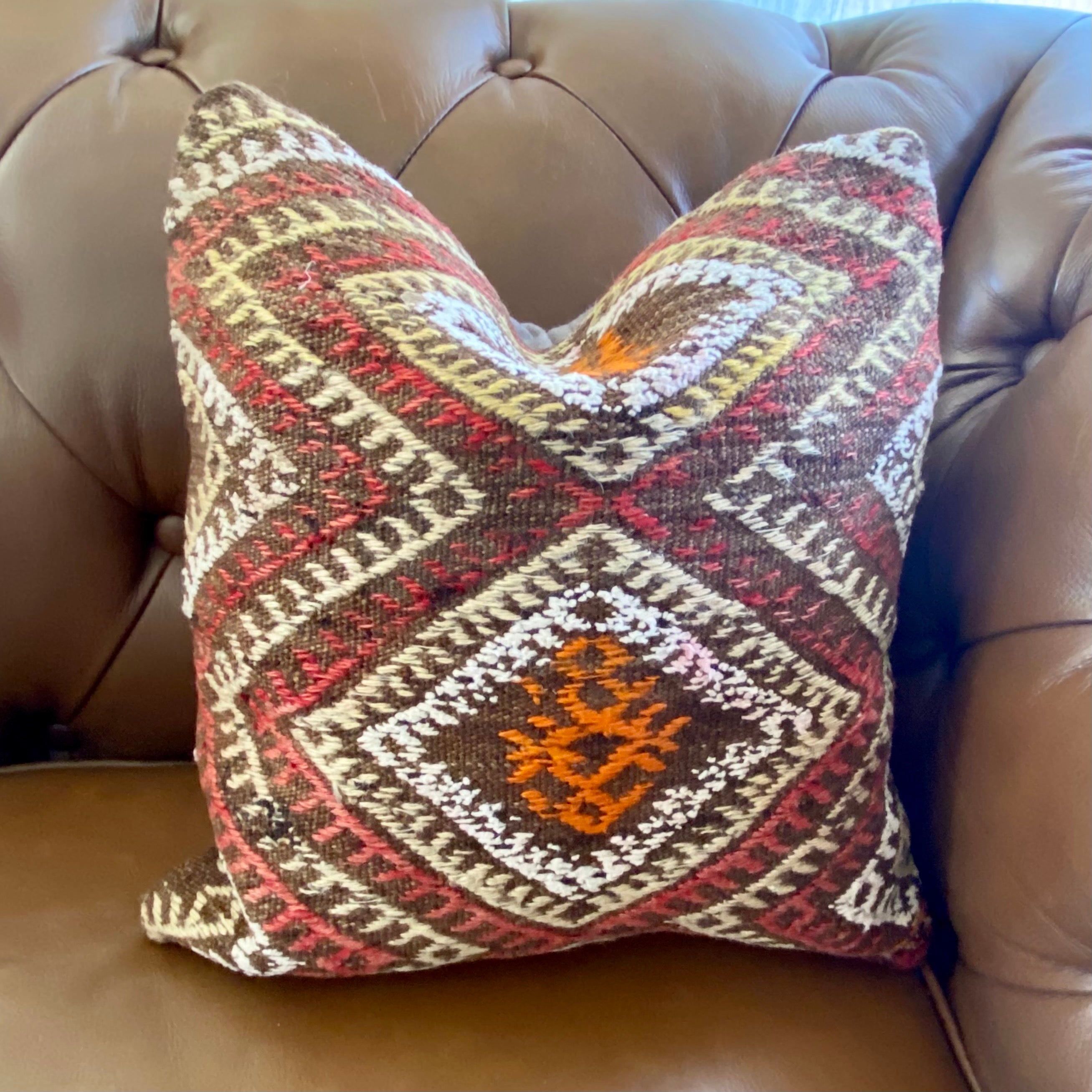 Kilim 16" x 16" - Geometric Warm